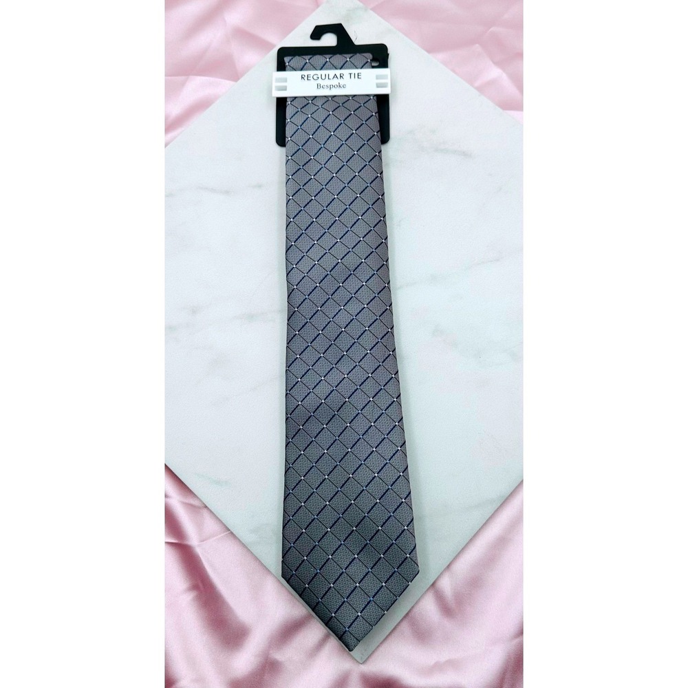 New Bespoke Mens Regular Tie Silver Blue Geometric Grid Pattern NWT includes box